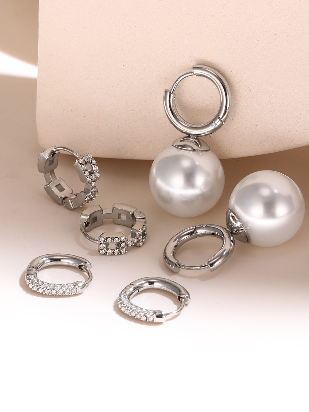 Modern Pearl OHRRINGE