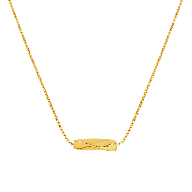 Minimalist Flowing Necklace