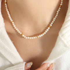 Exquisite Elegant Pearl Necklace