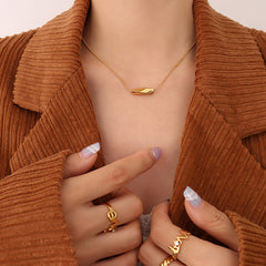 Minimalist Flowing Necklace
