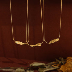 Minimalist Flowing Necklace