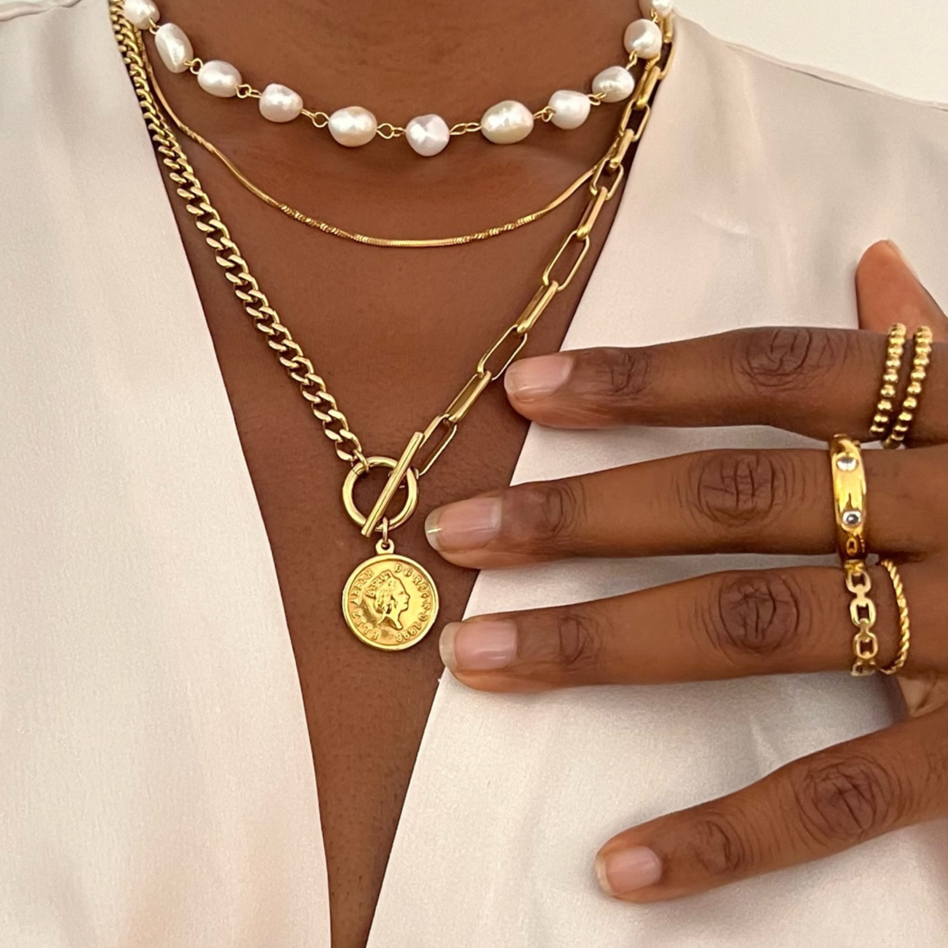 Stacie Toggle Chain Coin Kette Gold