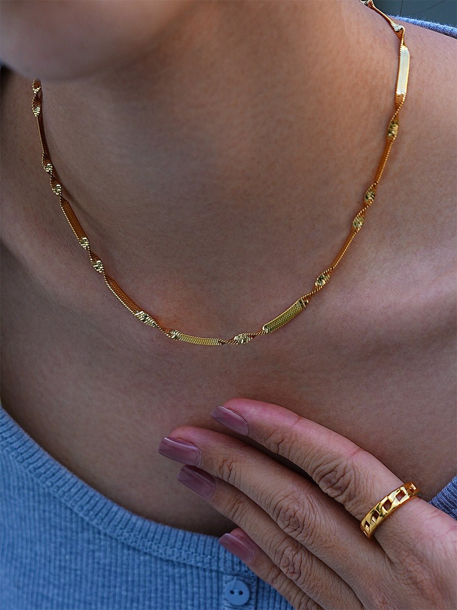 Full of twist Kette Gold-Shopicrush