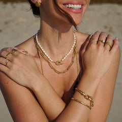 Libby Shell Ohrringe Gold