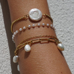 Sheena Dainty Pearl Armbander